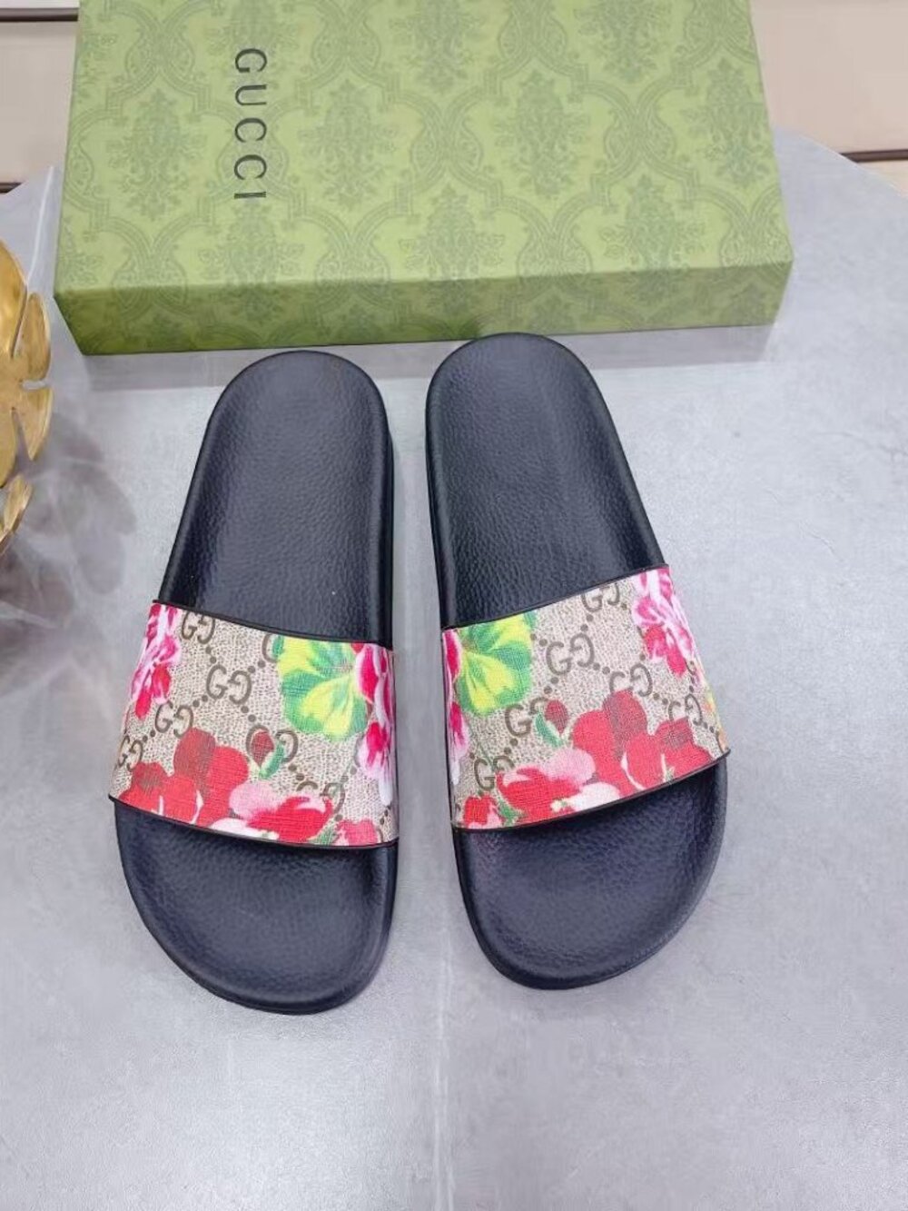 Authentic Gucci Blooms Print Slide Sandals